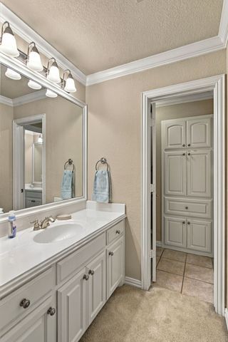 7921 Shady Oaks Drive, North Richland Hills, TX 76182