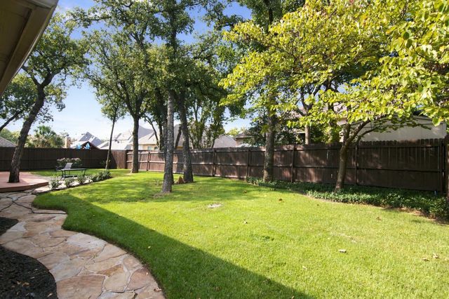 7921 Shady Oaks Drive, North Richland Hills, TX 76182