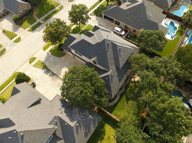 7921 Shady Oaks Drive, North Richland Hills, TX 76182