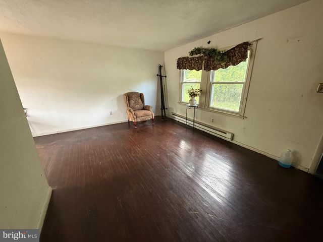 2320 ELIZABETH AVE, Temple, PA 19560