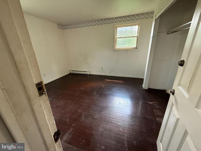 2320 ELIZABETH AVE, Temple, PA 19560