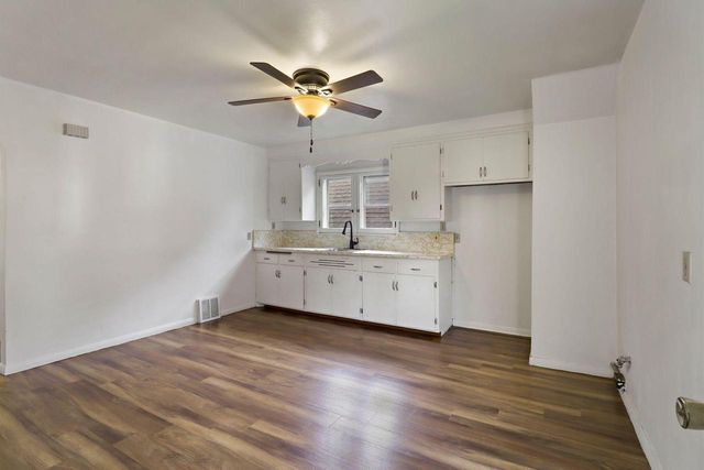 3672 Hammond AVENUE, Cudahy, WI 53110