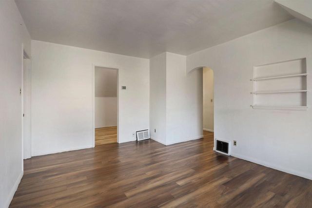 3672 Hammond AVENUE, Cudahy, WI 53110