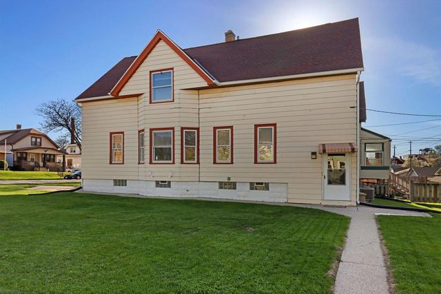 3672 Hammond AVENUE, Cudahy, WI 53110