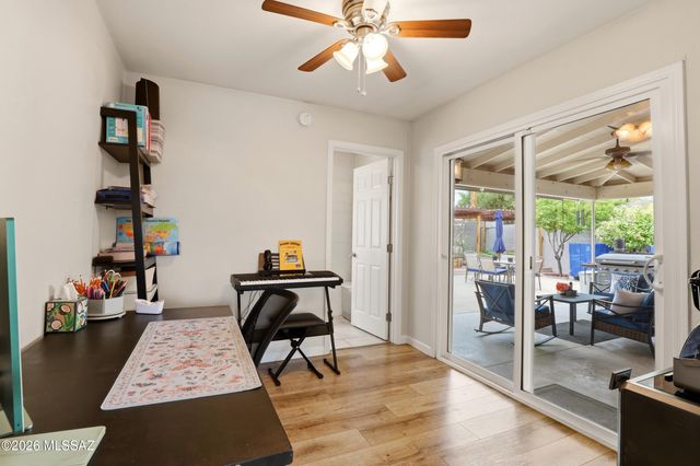 248 S Placita Aldaco, Tucson, AZ 85710