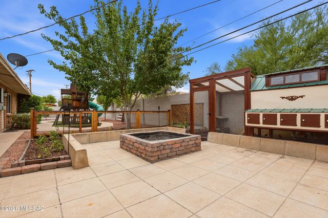 248 S Placita Aldaco, Tucson, AZ 85710