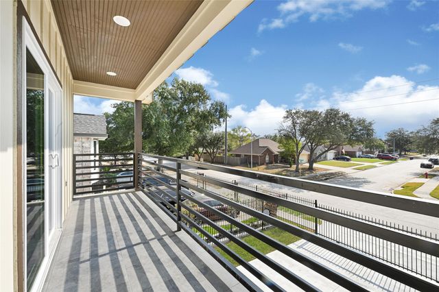 4802 Tracemeadow Drive, Houston, TX 77066