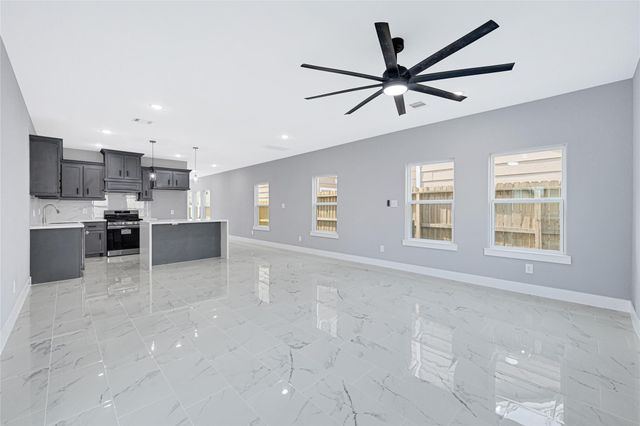 4802 Tracemeadow Drive, Houston, TX 77066