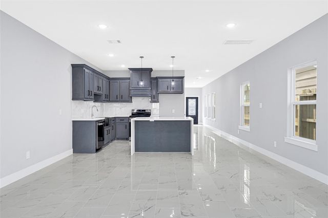 4802 Tracemeadow Drive, Houston, TX 77066