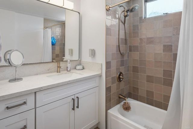 221 El Camino Real 77, Oceanside, CA 92058