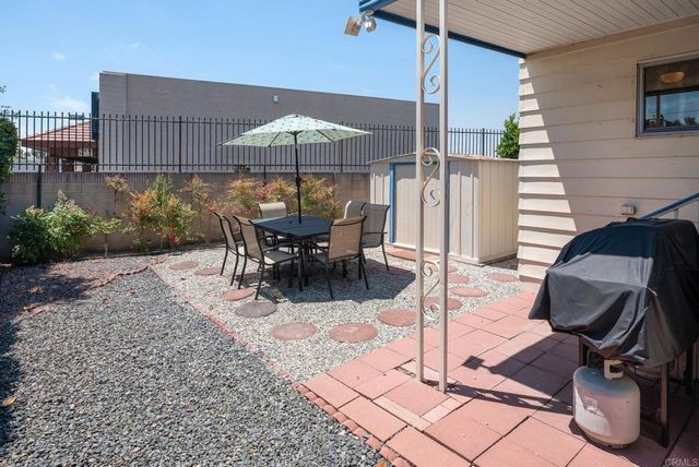 221 El Camino Real 77, Oceanside, CA 92058
