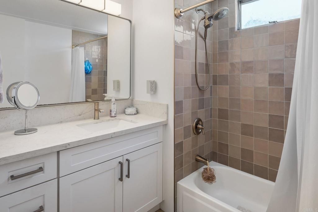 Image 22 of property listing at 221 El Camino Real 77, Oceanside, CA 92058