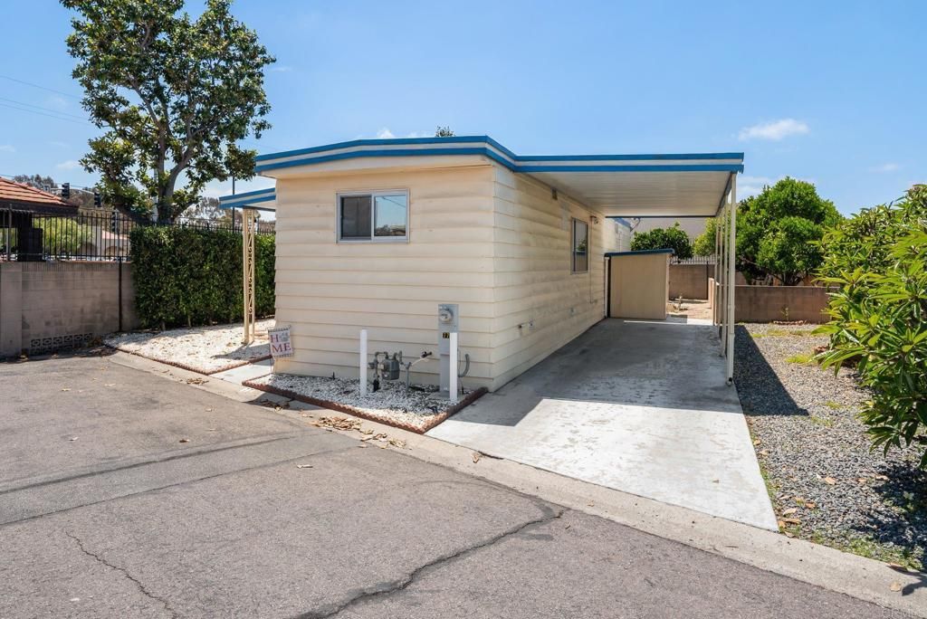 Image 23 of property listing at 221 El Camino Real 77, Oceanside, CA 92058