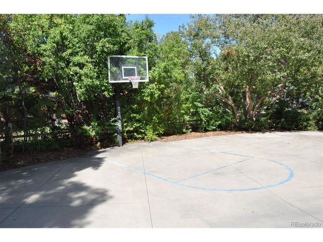 25 Brookside Dr, Greenwood Village, CO 80121