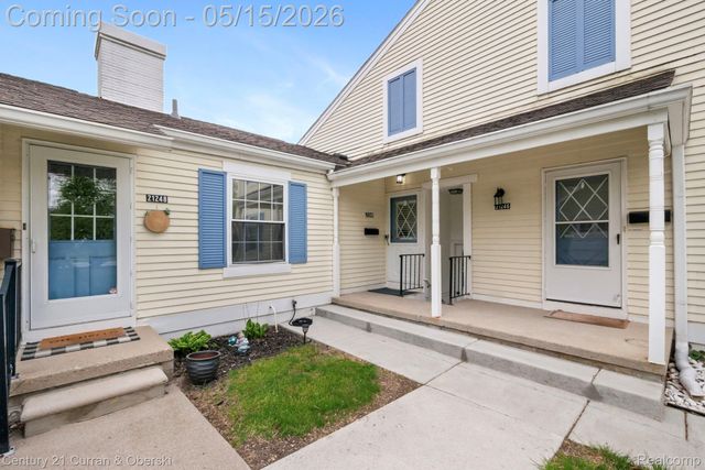 21240 E Glen Haven Circle, Novi, MI 48167