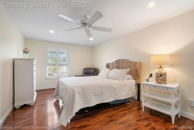21240 E Glen Haven Circle, Novi, MI 48167