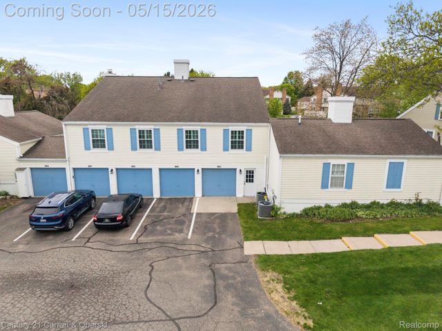 21240 E Glen Haven Circle, Novi, MI 48167