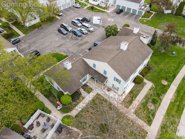 21240 E Glen Haven Circle, Novi, MI 48167