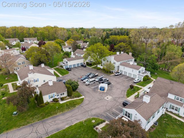 21240 E Glen Haven Circle, Novi, MI 48167