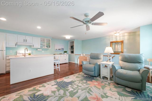 21240 E Glen Haven Circle, Novi, MI 48167