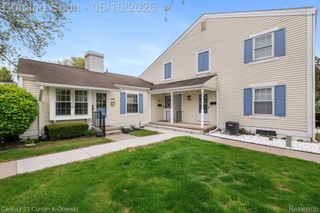 21240 E Glen Haven Circle, Novi, MI 48167