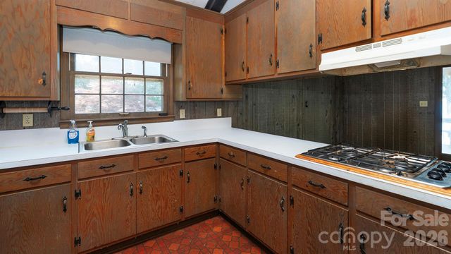 5135 Windward Point, Denver, NC 28037