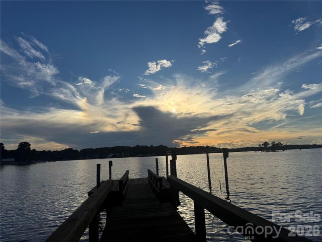 5135 Windward Point, Denver, NC 28037