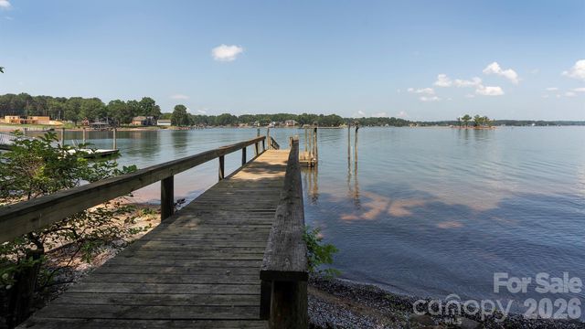 5135 Windward Point, Denver, NC 28037