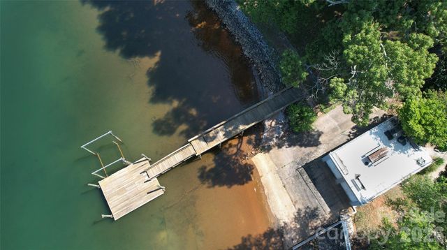 5135 Windward Point, Denver, NC 28037