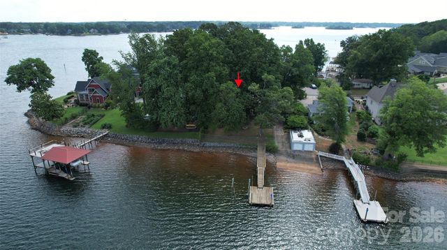 5135 Windward Point, Denver, NC 28037