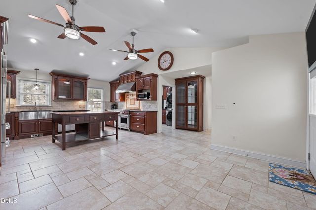 112 E Laramie Drive, Mebane, NC 27302