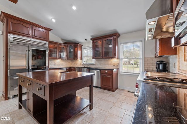 112 E Laramie Drive, Mebane, NC 27302