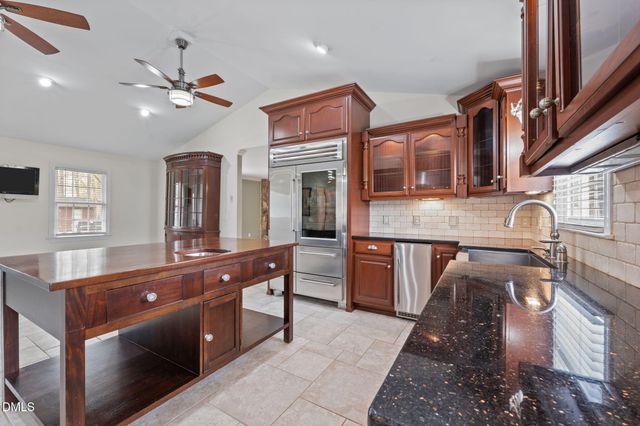 112 E Laramie Drive, Mebane, NC 27302
