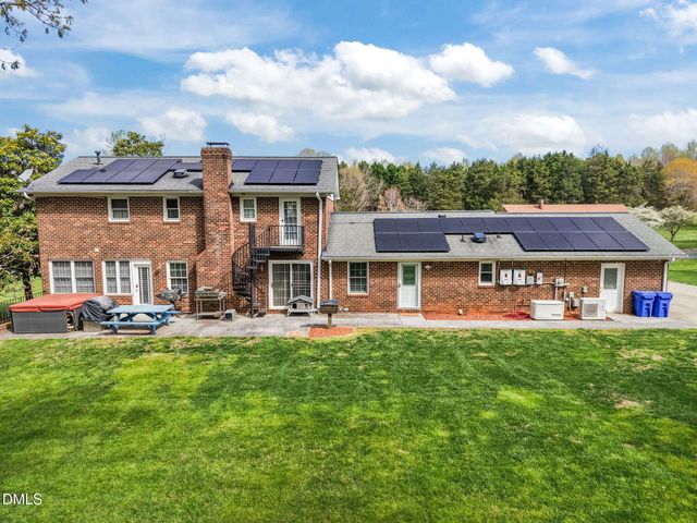 112 E Laramie Drive, Mebane, NC 27302