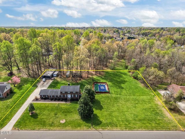 112 E Laramie Drive, Mebane, NC 27302