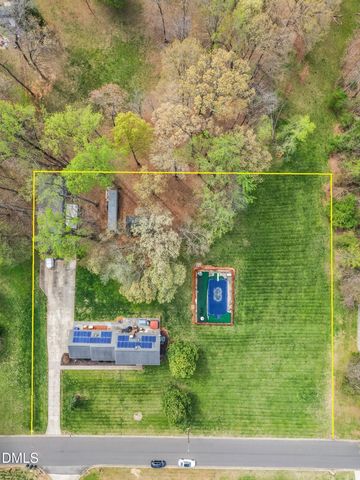 112 E Laramie Drive, Mebane, NC 27302