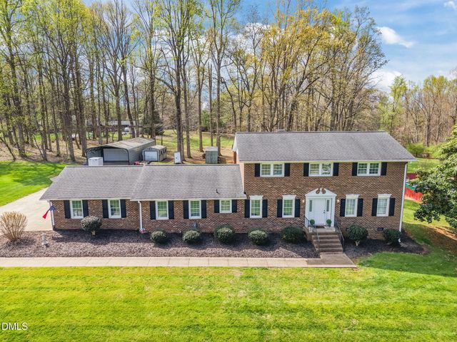 112 E Laramie Drive, Mebane, NC 27302