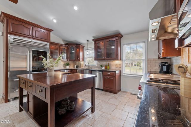 112 E Laramie Drive, Mebane, NC 27302