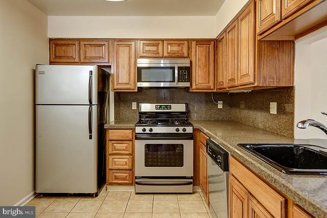 21 CLAVER WAY, Mount Laurel, NJ 08054