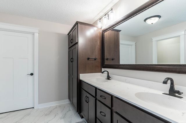 12953 Passerine Boulevard, Fort Wayne, IN 46845