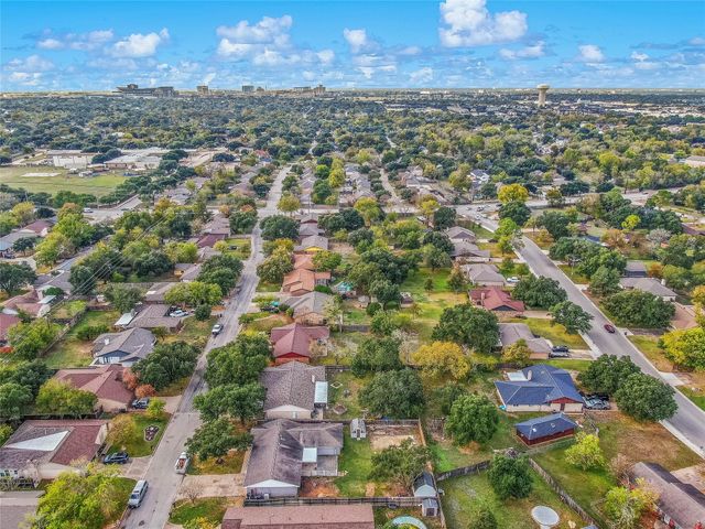 1817 Laura Lane, College Station, TX 77840