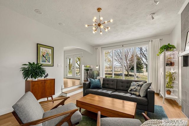 12433 S 1st E, Idaho Falls, ID 83404