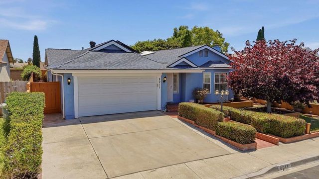 8011 Valdosta Ave, San Diego, CA 92126