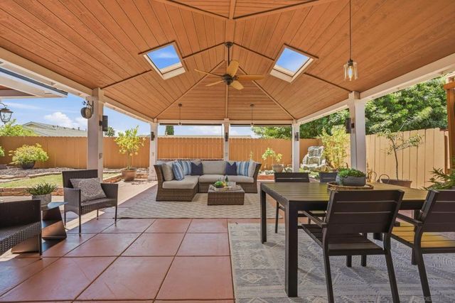 8011 Valdosta Ave, San Diego, CA 92126