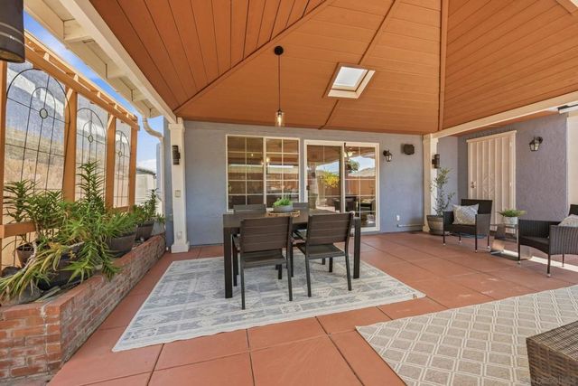 8011 Valdosta Ave, San Diego, CA 92126