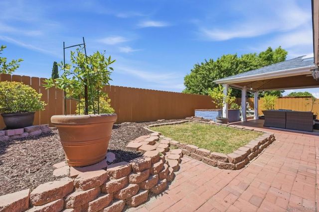 8011 Valdosta Ave, San Diego, CA 92126