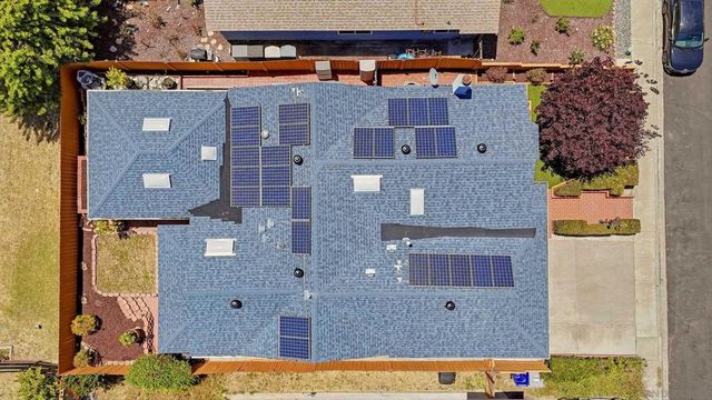 8011 Valdosta Ave, San Diego, CA 92126
