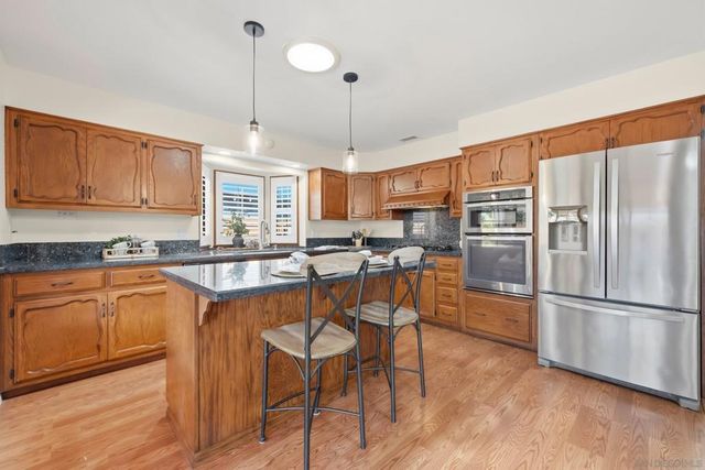 8011 Valdosta Ave, San Diego, CA 92126