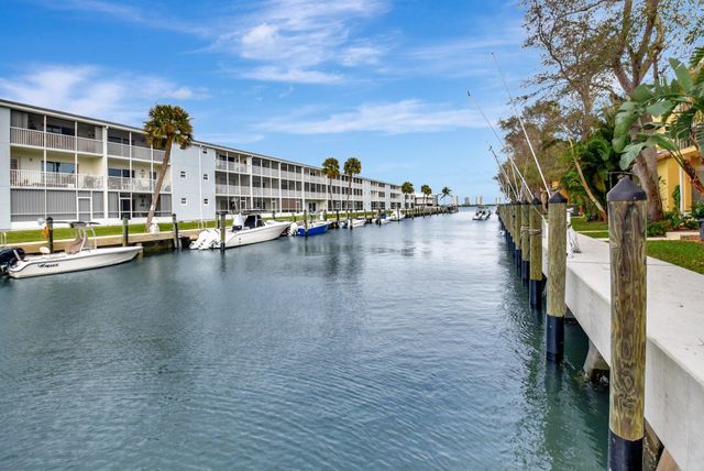 1125 Lake Shore Drive 203, Lake Park, FL 33403