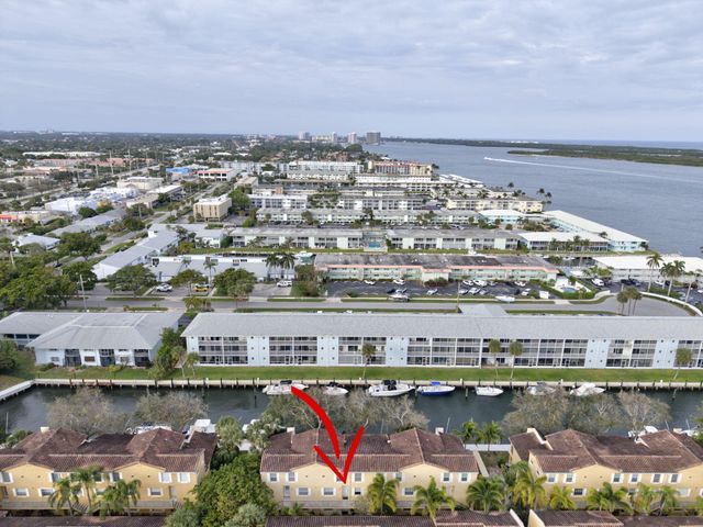 1125 Lake Shore Drive 203, Lake Park, FL 33403
